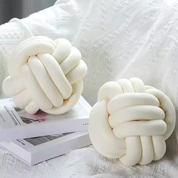 Cream white geometric decorative pillow cover in plush polyester, available in 22 cm and 28 cm sizes. Modern cushion cover for sofa, bed, or holiday decor.