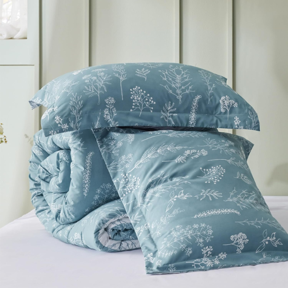 Floral Comforter Set – Stylish and Cozy Bedding with Cute Floral Pattern for a Beautiful Bedroom Makeover