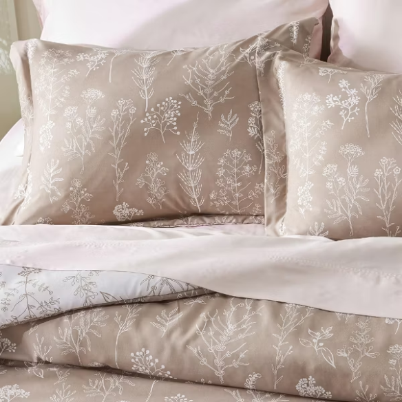 Floral Comforter Set – Stylish and Cozy Bedding with Cute Floral Pattern for a Beautiful Bedroom Makeover