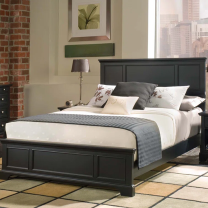 Queen Size Solid Wood Bed with Polished Finish and Classic Design