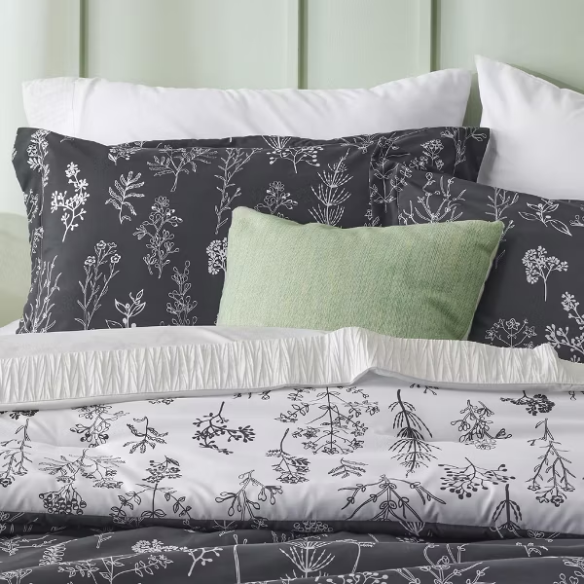 Floral Comforter Set – Stylish and Cozy Bedding with Cute Floral Pattern for a Beautiful Bedroom Makeover