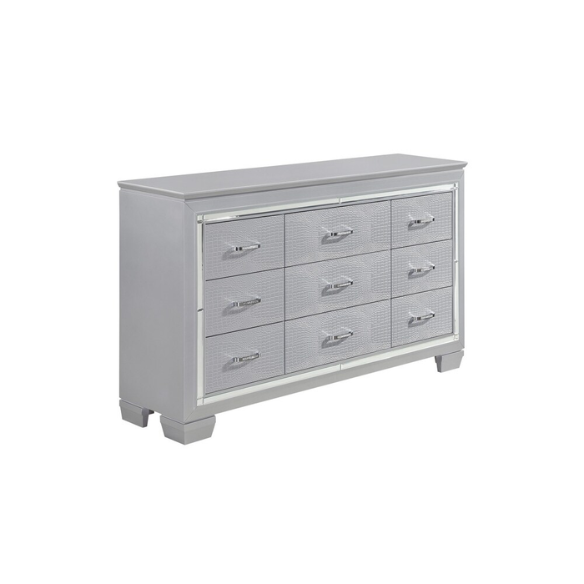 Modern Glam Queen Bedroom Set in Silver with LED Lighting & Crystal Tufted Headboard