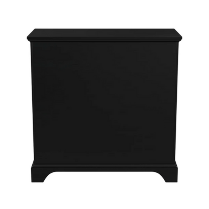 Elegant Queen Bedroom Set in Solid Black Wooden Design