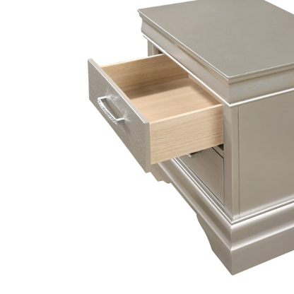Panel Bedroom Set Special Queen 6-Piece: Timeless Elegance with Bed, Dresser, Mirror, 2 Nightstands, and Chest
