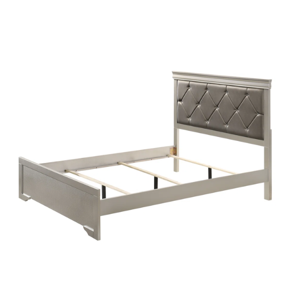 Panel Bedroom Set Special Queen 6-Piece: Timeless Elegance with Bed, Dresser, Mirror, 2 Nightstands, and Chest