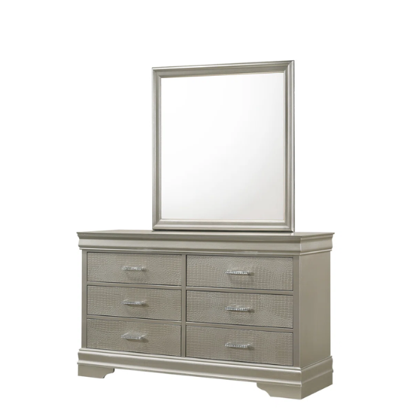 Panel Bedroom Set Special Queen 6-Piece: Timeless Elegance with Bed, Dresser, Mirror, 2 Nightstands, and Chest