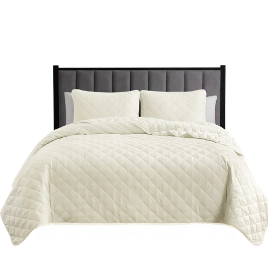 Microfiber Reversible Diamond Quilt Set – Soft, Stylish, and Hypoallergenic Bedding for Ultimate Comfort