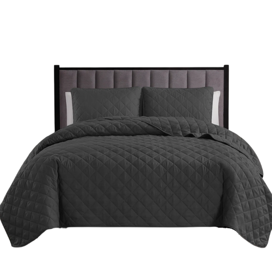 Microfiber Reversible Diamond Quilt Set – Soft, Stylish, and Hypoallergenic Bedding for Ultimate Comfort