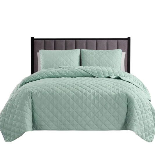 Microfiber Reversible Diamond Quilt Set – Soft, Stylish, and Hypoallergenic Bedding for Ultimate Comfort