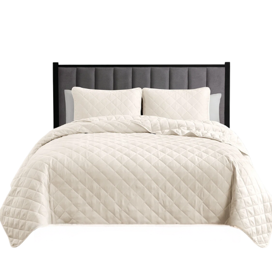 Microfiber Reversible Diamond Quilt Set – Soft, Stylish, and Hypoallergenic Bedding for Ultimate Comfort