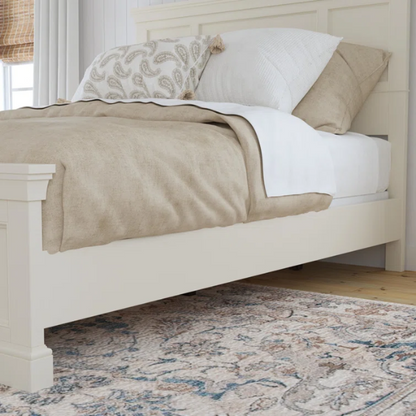 Queen Size Solid Wood Bed with Polished Finish and Classic Design