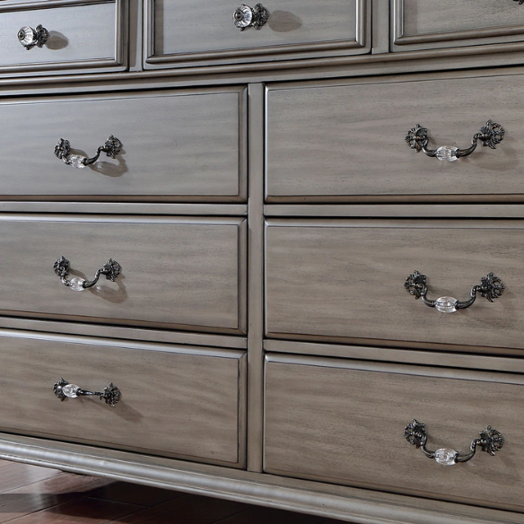 Traditional Wood 3-Piece Poster Bedroom Set with USB Chargers – Elegant Beaded Trim, Reeded Posts, and Felt-Lined Drawers