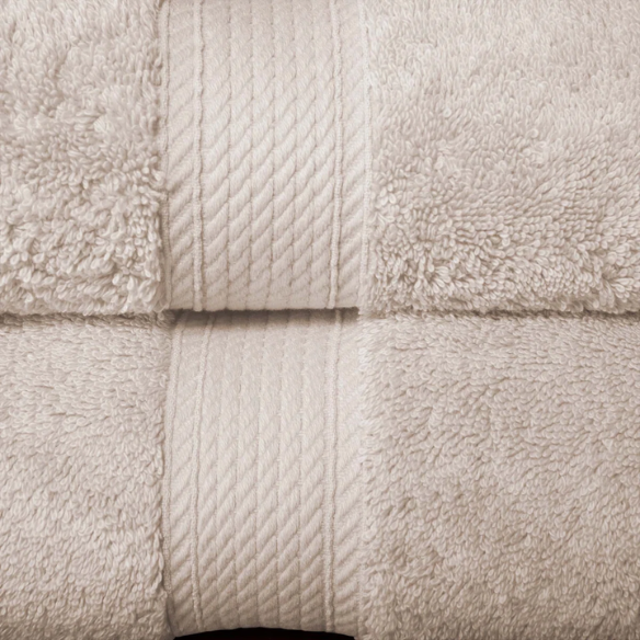 Luxury Greige Egyptian Cotton 3-Piece Towel Set – 800 GSM Plush and Highly Absorbent Bath Towels