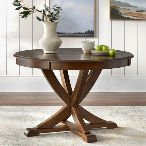 Charming Round Country-Style Dining Table – Cozy and Inviting with Beadboard Detailing