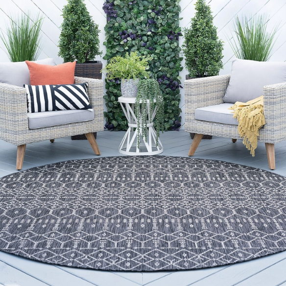 Boho-Inspired Charcoal & Light Grey Geometric Rug – Fade & Stain-Resistant, Low-Pile, Perfect for High-Traffic Indoor/Outdoor Spaces