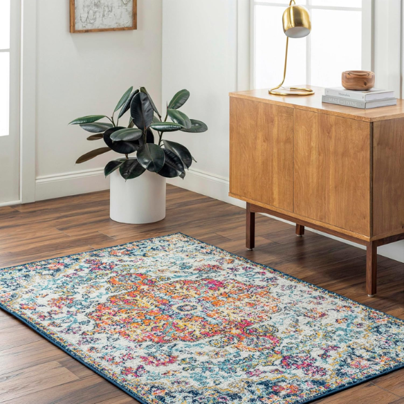 Timeless Traditional Woven Area Rug – Machine-Woven Polypropylene, Medium Pile, Durable and Easy to Clean