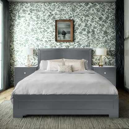 Modern Sophistication 2-Piece Queen Platform Bedroom Set with Sleek Headboard and Footboard in Solid Wood