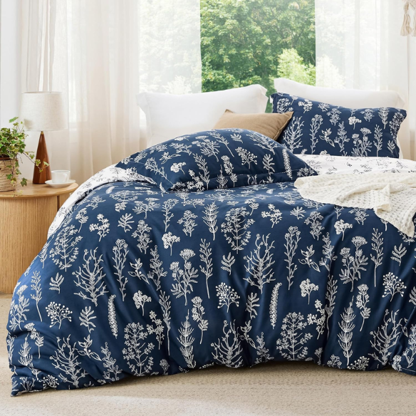 Floral Comforter Set – Stylish and Cozy Bedding with Cute Floral Pattern for a Beautiful Bedroom Makeover
