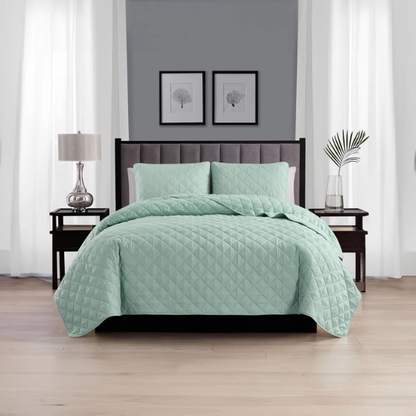 Microfiber Reversible Diamond Quilt Set – Soft, Stylish, and Hypoallergenic Bedding for Ultimate Comfort
