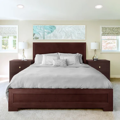 Modern Sophistication 2-Piece Queen Platform Bedroom Set with Sleek Headboard and Footboard in Solid Wood