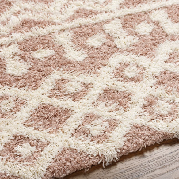 Contemporary Geometric Area Rug – Striking Design, Durable Construction, and Timeless Charm for Your Home