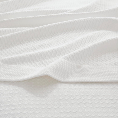 White Egyptian Cotton Quilted Blanket – Luxuriously Soft, Breathable & All-Season Comfort