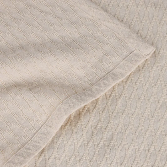 Ivory Weave Cotton Blanket – Elegant, Soft & Breathable All-Season Comfort