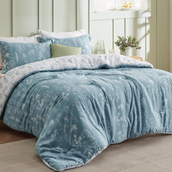Floral Comforter Set – Stylish and Cozy Bedding with Cute Floral Pattern for a Beautiful Bedroom Makeover