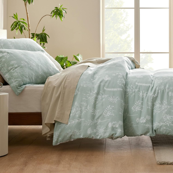 Floral Comforter Set – Stylish and Cozy Bedding with Cute Floral Pattern for a Beautiful Bedroom Makeover