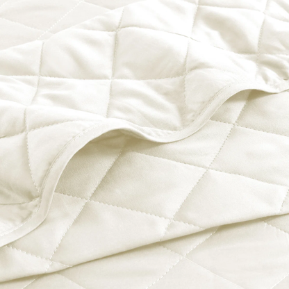Microfiber Reversible Diamond Quilt Set – Soft, Stylish, and Hypoallergenic Bedding for Ultimate Comfort