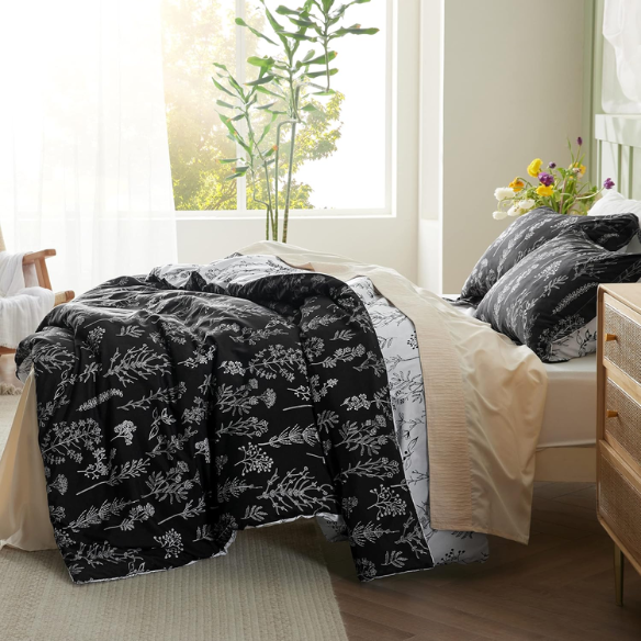Floral Comforter Set – Stylish and Cozy Bedding with Cute Floral Pattern for a Beautiful Bedroom Makeover