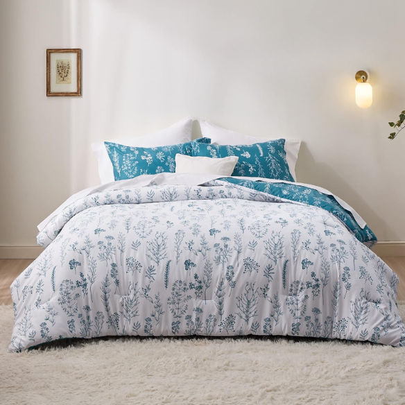 Floral Comforter Set – Stylish and Cozy Bedding with Cute Floral Pattern for a Beautiful Bedroom Makeover