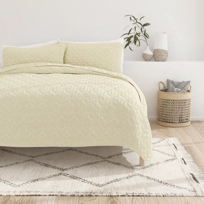Lightweight Ultra Soft Quilt Set – Stain-Resistant, Machine Washable Bedding