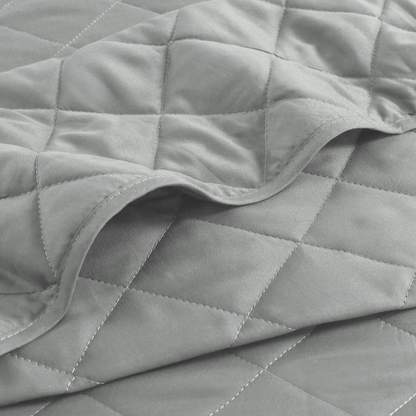 Microfiber Reversible Diamond Quilt Set – Soft, Stylish, and Hypoallergenic Bedding for Ultimate Comfort