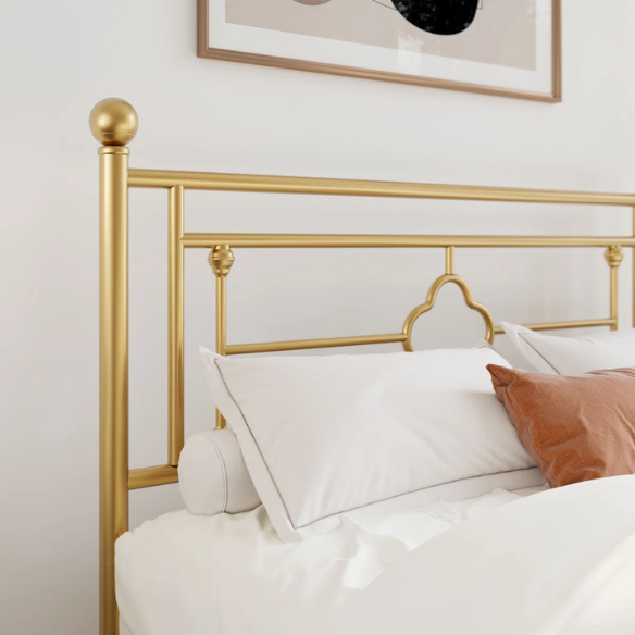 Elegant Metal Open-Frame Platform Bed with Quatrefoil Design and Classic Finial Posts – Timeless French Country Style with Under-Bed Storage