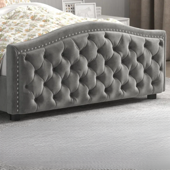 Luxurious King Size Velvet Upholstered Platform Bed with Tufted Camelback Headboard, Nailhead Trim, and 4 Built-In Storage Drawers – Stylish and Functional Bedroom Upgrade