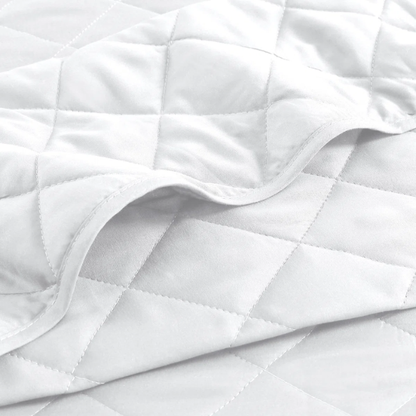 Microfiber Reversible Diamond Quilt Set – Soft, Stylish, and Hypoallergenic Bedding for Ultimate Comfort