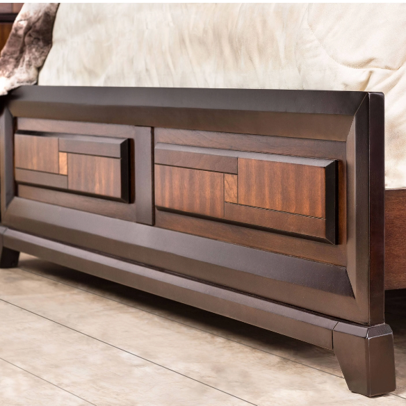 Elegant Sigh Rustic Walnut 3-Piece Queen Bedroom Set – Transitional Design with Solid Wood Construction, Chrome Accents, and Ample Storage