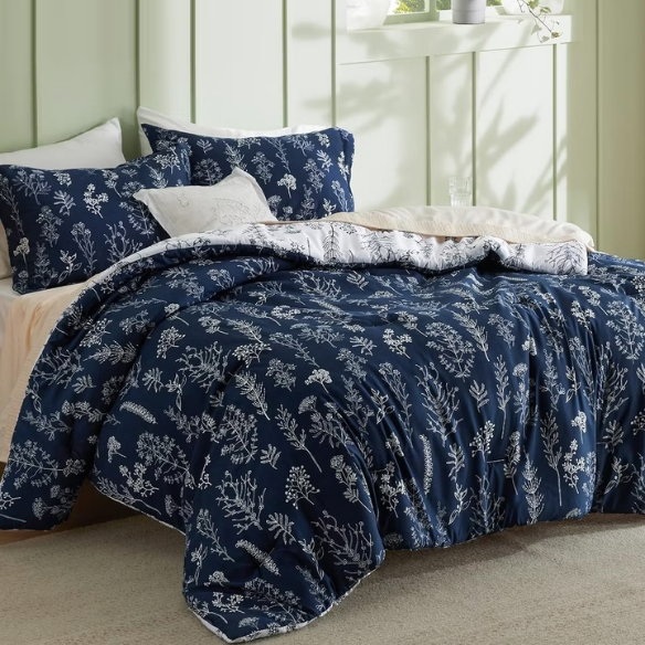 Floral Comforter Set – Stylish and Cozy Bedding with Cute Floral Pattern for a Beautiful Bedroom Makeover