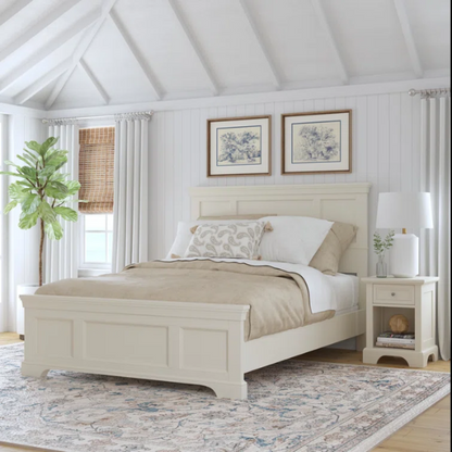 Queen Size Solid Wood Bed with Polished Finish and Classic Design