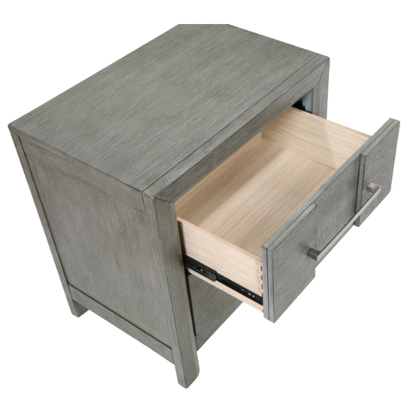 Elegant Platform Storage 4-Piece Queen Bedroom Set – Timeless Design with Modern Functionality, Includes Bed, Dresser, Mirror, and Nightstand