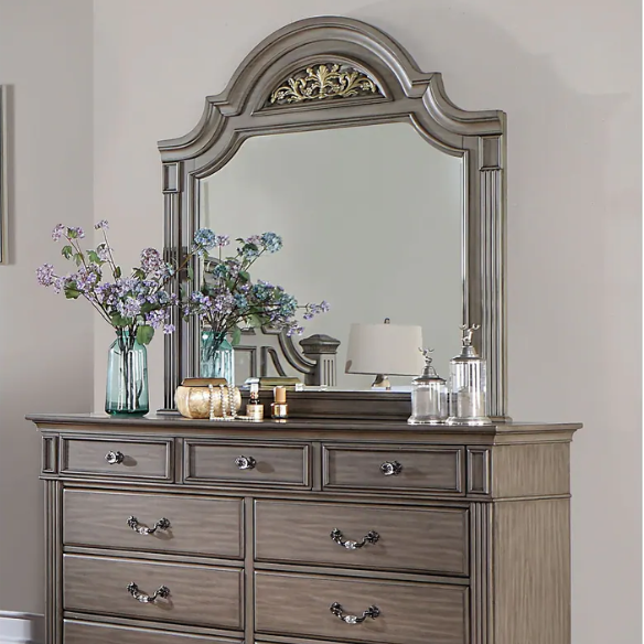 Traditional Wood 3-Piece Poster Bedroom Set with USB Chargers – Elegant Beaded Trim, Reeded Posts, and Felt-Lined Drawers