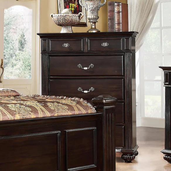 Elegant Traditional 4-Piece Walnut Wood Poster Bedroom Set with Floral Carved Headboard and Fluted Detailing