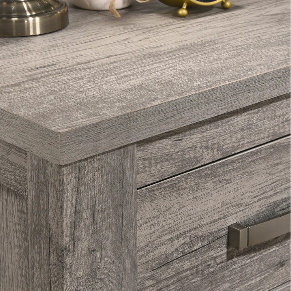 Charming Weathered Grey 3-Piece Queen Bedroom Set in Solid Wood – Elegant and Durable