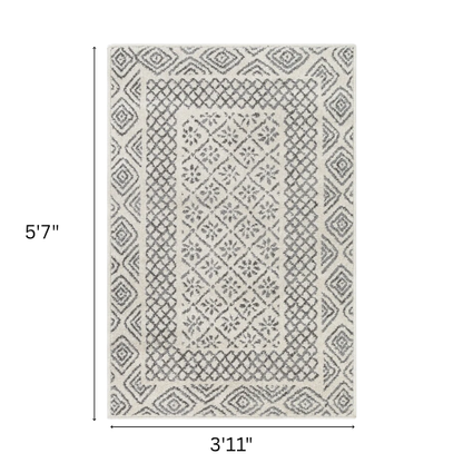 Elegant Light Beige Area Rug – Versatile