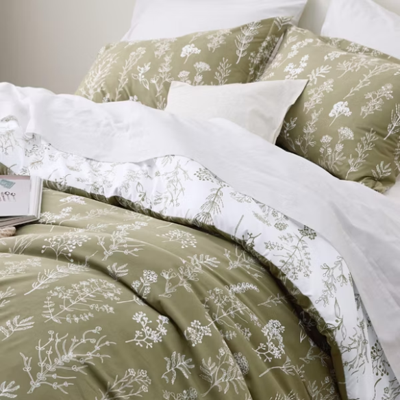 Floral Comforter Set – Stylish and Cozy Bedding with Cute Floral Pattern for a Beautiful Bedroom Makeover