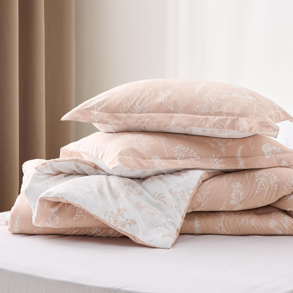 Floral Comforter Set – Stylish and Cozy Bedding with Cute Floral Pattern for a Beautiful Bedroom Makeover