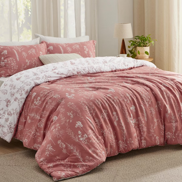 Floral Comforter Set – Stylish and Cozy Bedding with Cute Floral Pattern for a Beautiful Bedroom Makeover