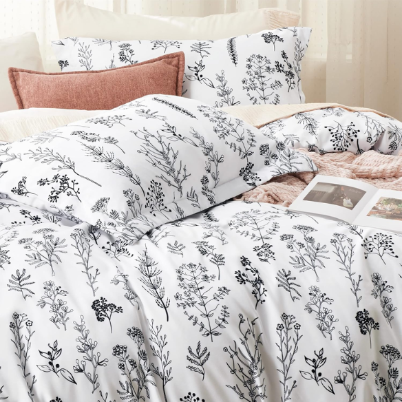 Floral Comforter Set – Stylish and Cozy Bedding with Cute Floral Pattern for a Beautiful Bedroom Makeover