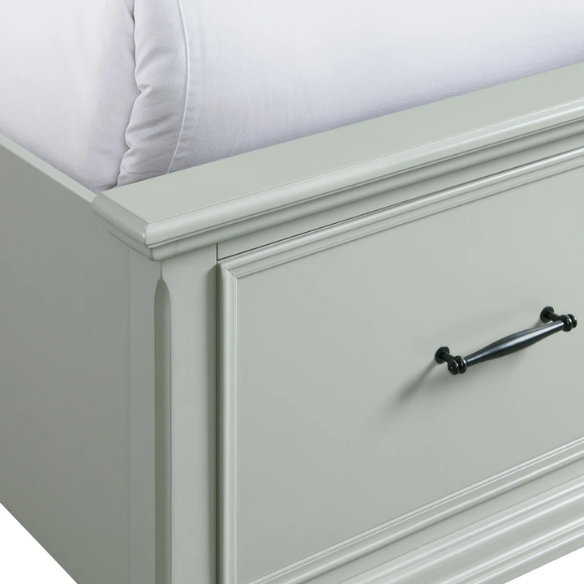 Classic & Functional King Size 5-Piece Bedroom Set: Solid Poplar & Engineered Wood Construction